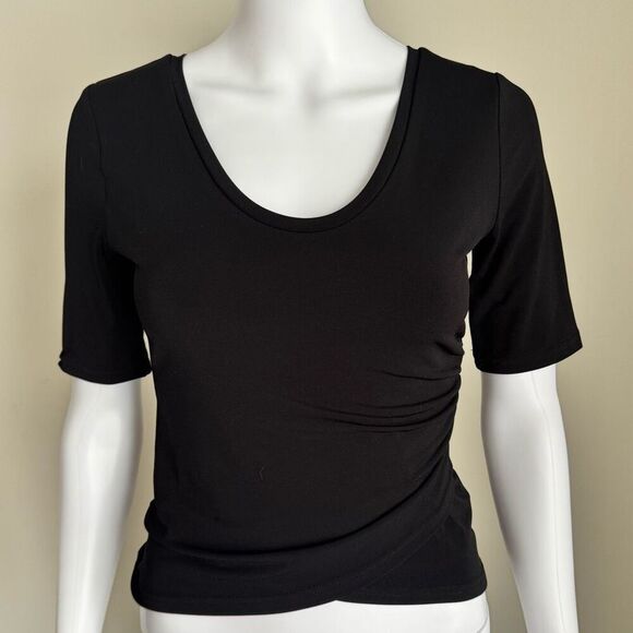 Leith Short Sleeve Scoop Neck Side Ruched Top Black - Picture 3 of 5